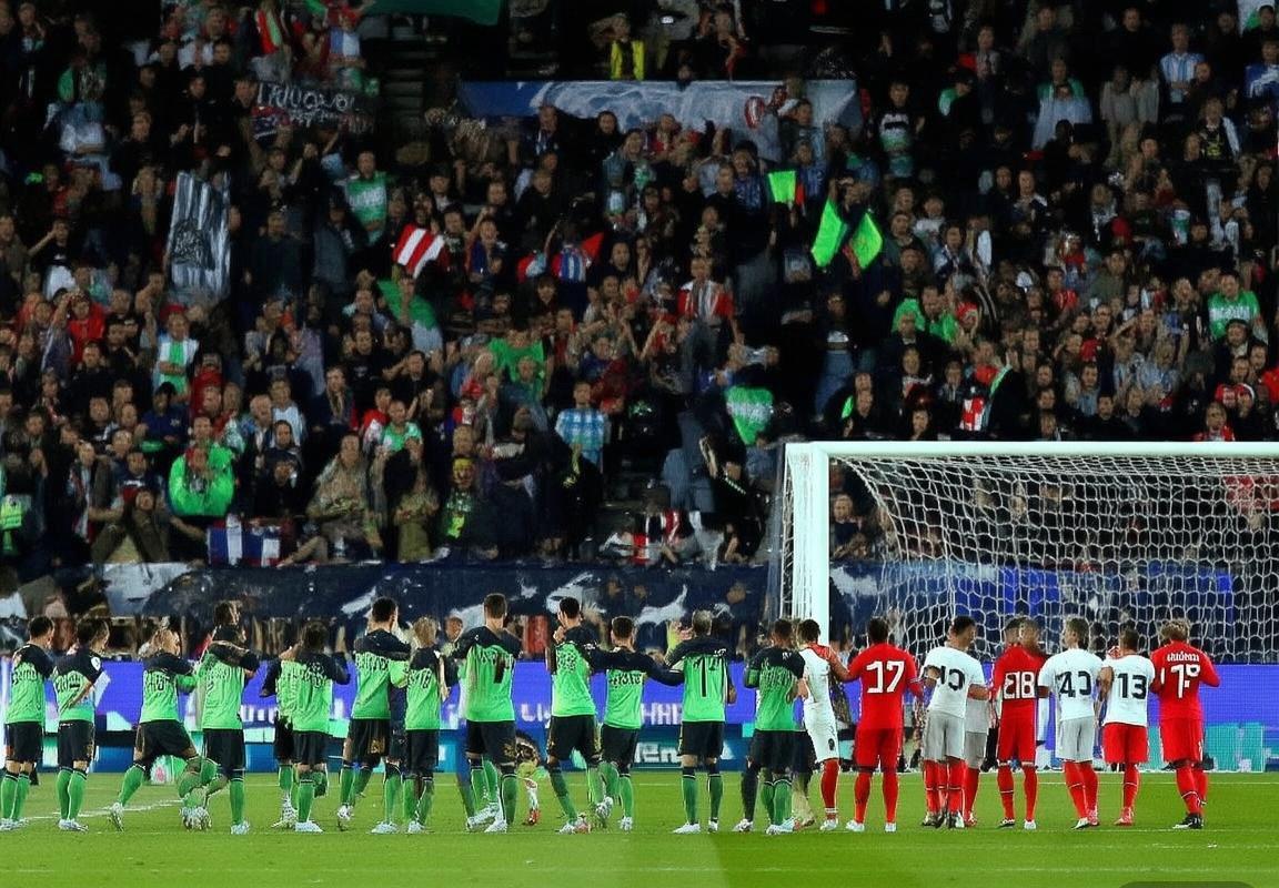 巴塞罗那VS巴黎圣日耳曼：欧冠巅峰对决前瞻解析(图1)